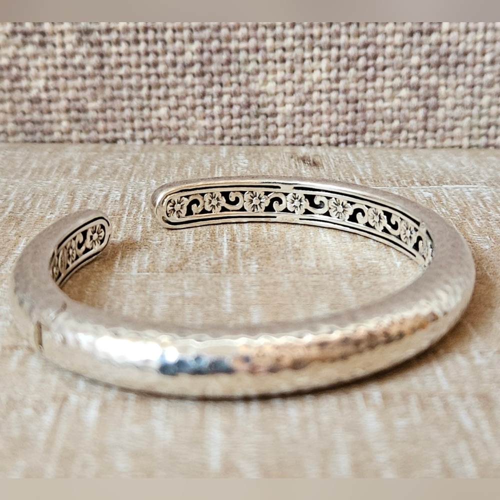 John Hardy JAI hammered sterling silver cuff bracelet - Picture 2 of 9